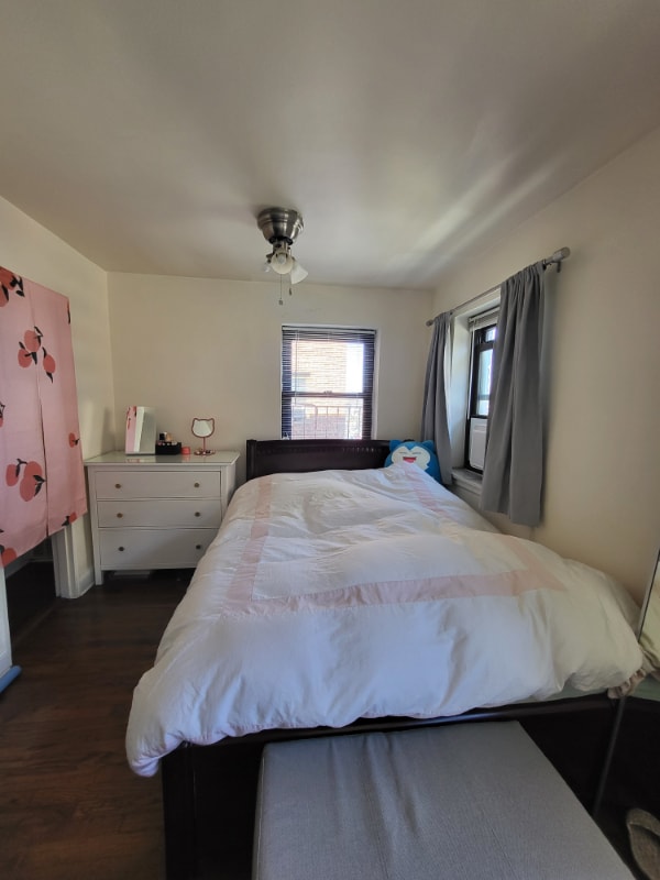 Photo - 57-10 Junction Blvd