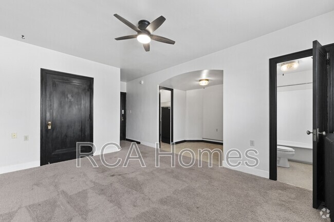 Building Photo - 37 West St Clair Street Unit 311 Rental