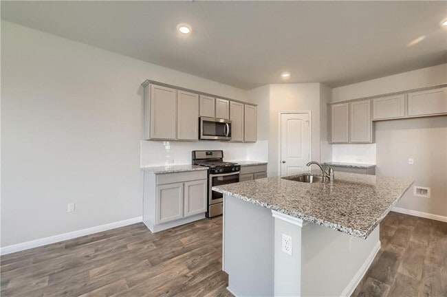 Photo - 212 Strand Ln