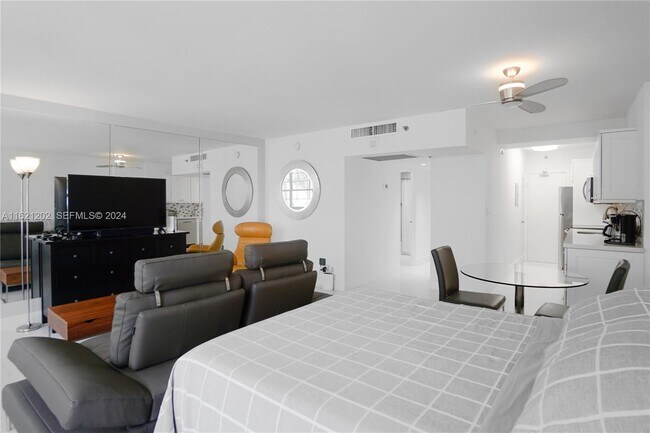 Photo - 100 Lincoln Rd Unit 436