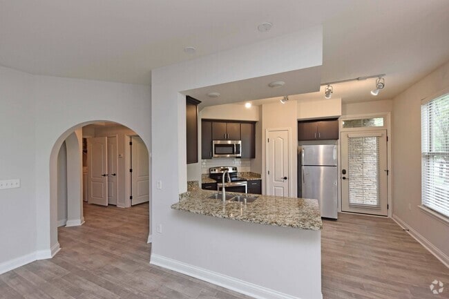 Kitchen + Breakfast Bar - Bel Air Rental