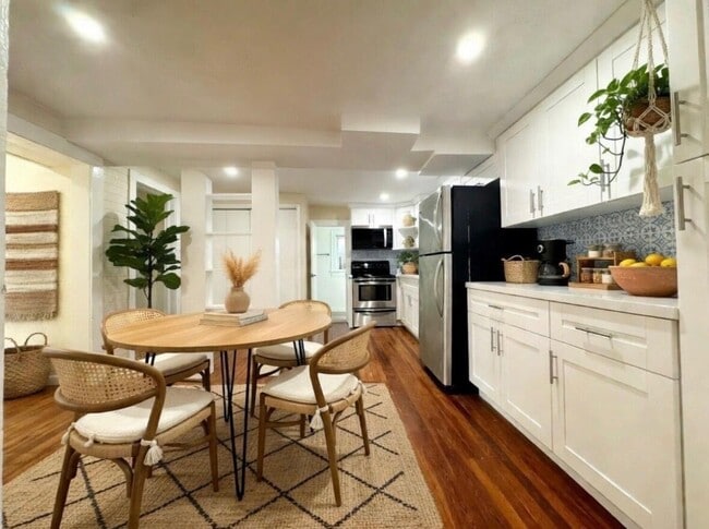 Photo - 1573 NE 33rd St