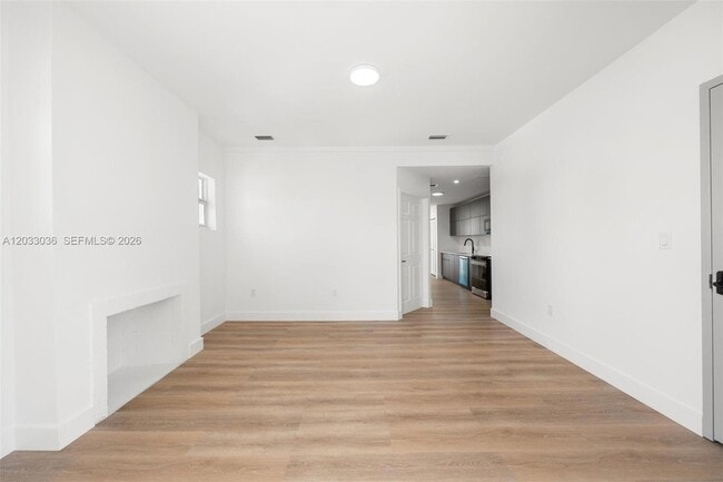 403 SW 12th Ave