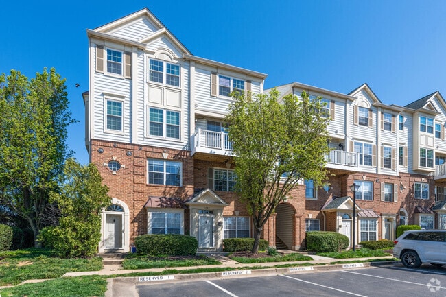 Building Photo - 1735 Braddock Pl Unit 301 Rental