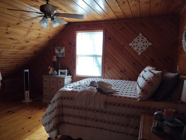 Photo - 135 Shady Oak Ln Unit 1A