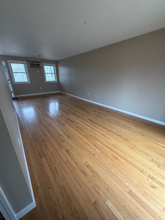 Photo - 41 Beatrice St Unit B