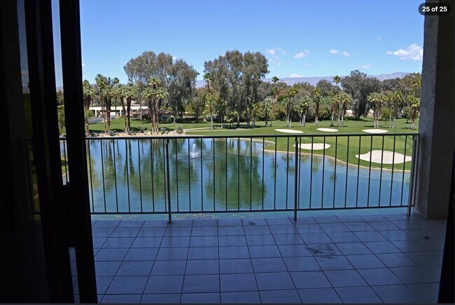 910 Island Dr Unit 404