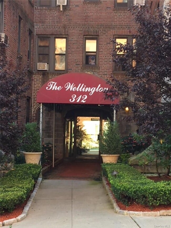 Building Photo - 312 Main St Unit 6C