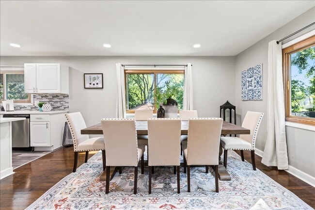 Photo - 2N361 Diane Ave