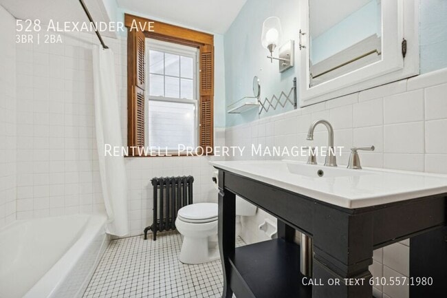 Photo - 528 Alexander Ave