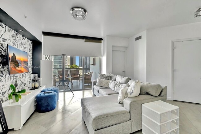 Photo - 350 S Miami Ave Unidad 1703