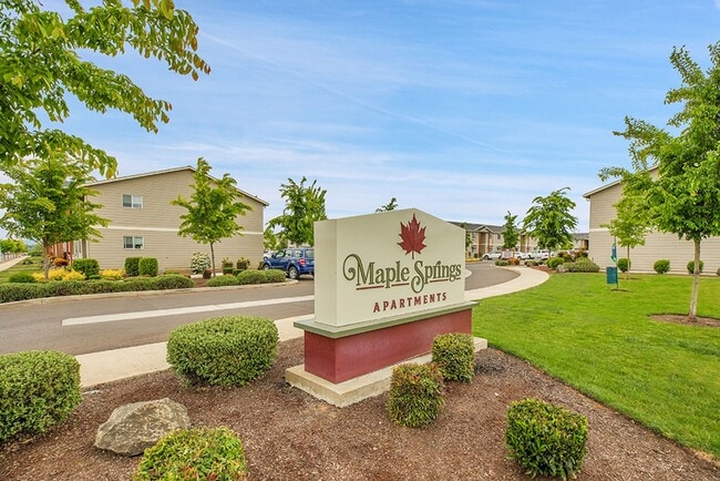 Building Photo - Country Living with Modern Flair: Wake up to the sounds of nature, Live Minutes from Everything Unit 414-106