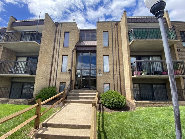 Building Photo - 7598 Gales Ct Unit 1