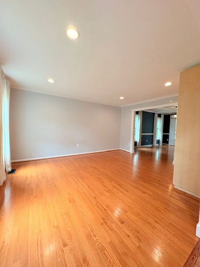 Photo - 18514 Gingerbread Ln