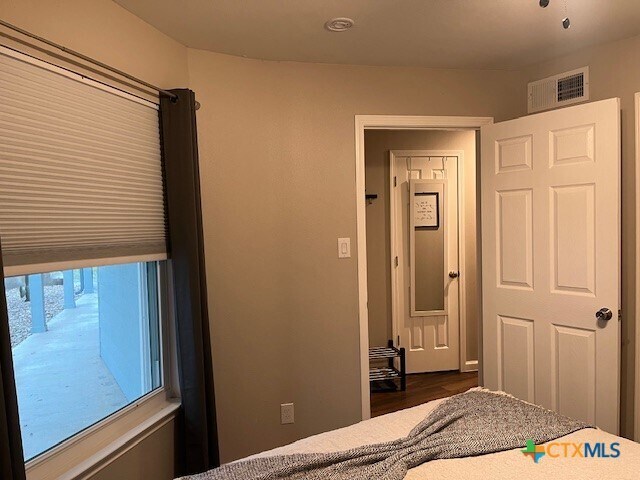 Photo - 943 Parkview Dr Unit C3