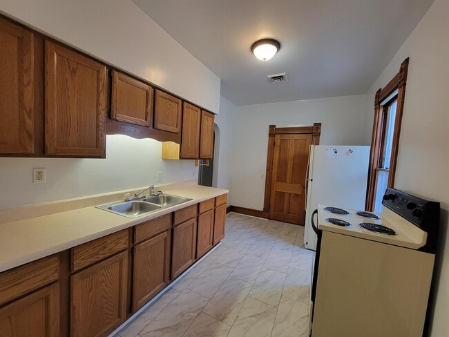 Photo - 1105 1/2 Ave F Unit 1105 1/2 Upper