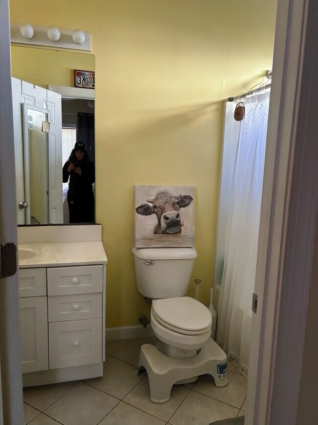 Photo - 142 Charter Dr