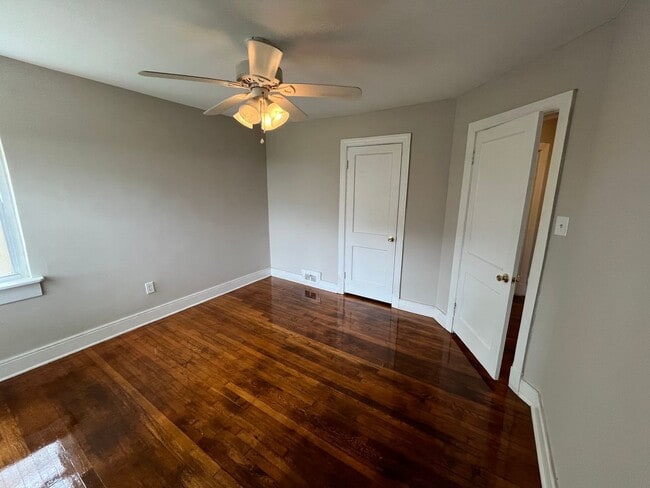 Photo - 3406 Cutshaw Ave Unit Cutshaw A (Down)