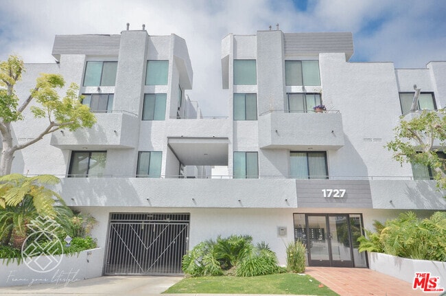 Building Photo - 1727 Glendon Ave Unit 106 Rental