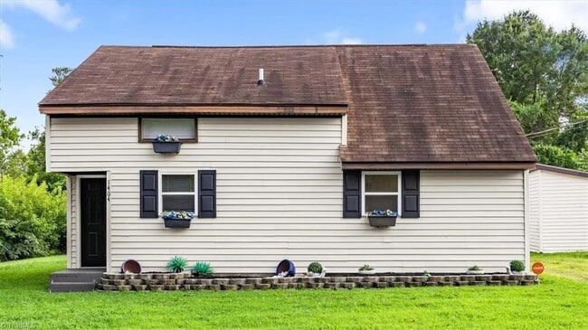 1404 Denim Rd