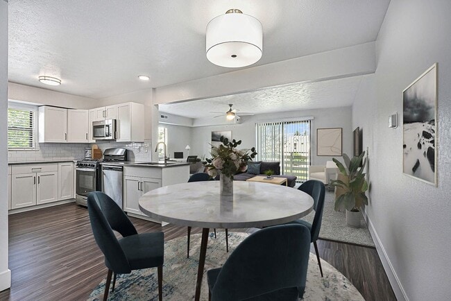 Byron Lakes Apartments