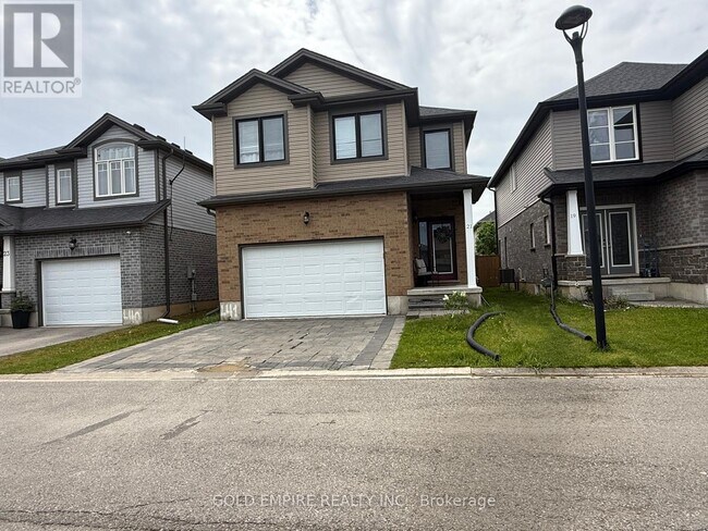 Photo - 3270 Singleton Ave