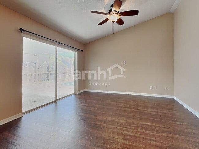 Photo - 4908 Rambling Rose Pl