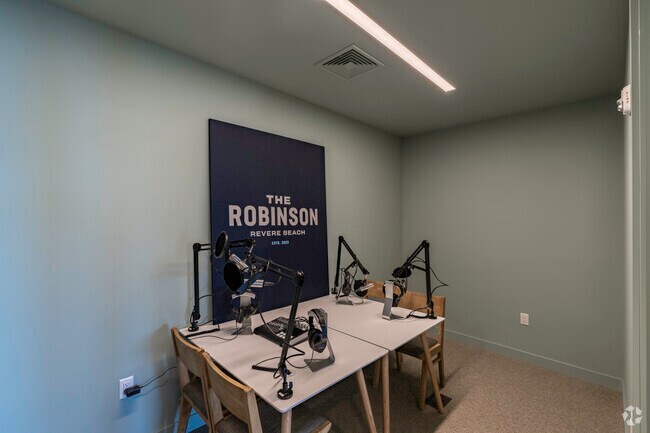 Podcast Room - The Robinson
