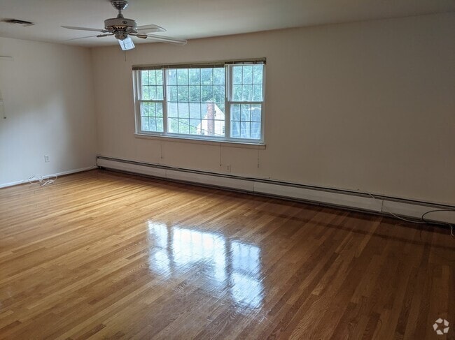 Building Photo - 409 Lowell Ave Unit 1 Rental
