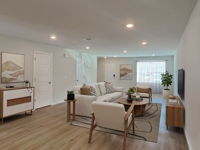 Photo - 1 Cardinal Ct