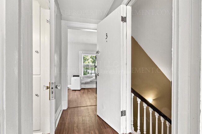 Photo - 319 W Lee St Unit 3