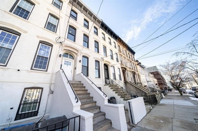 Photo - 258 Suydam Ave