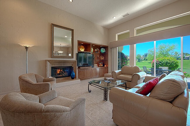 379 Tomahawk Dr