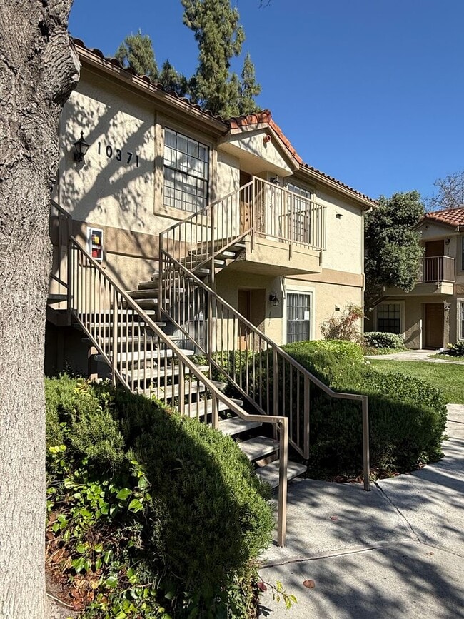 Building Photo - Terrific 2Br/2Ba Condo in Terra Vista II