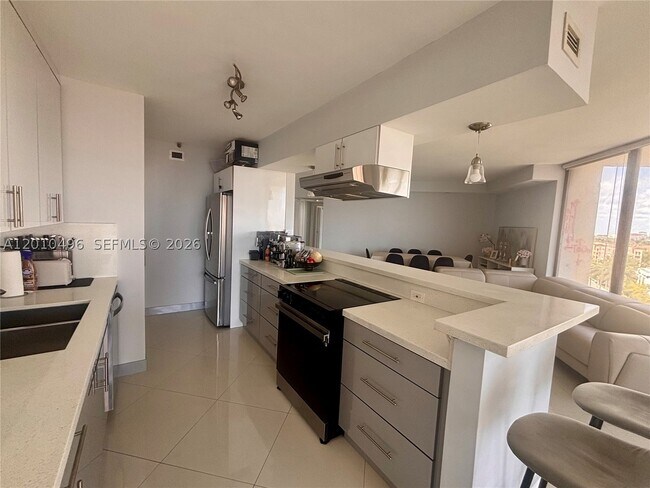 Photo - 19355 Turnberry Way Unit 7B
