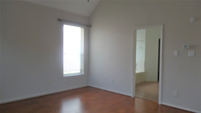 Photo - 4822 Schiller Park Ln