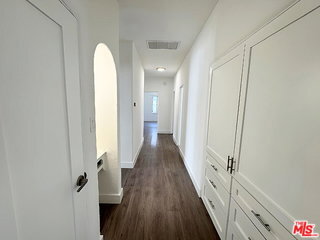 Photo - 126 N Hamilton Dr