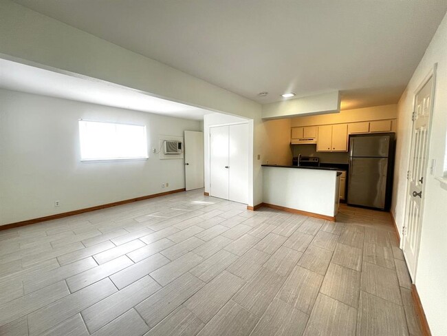 Photo - 2609 E Cesar Chavez St Unidad 205