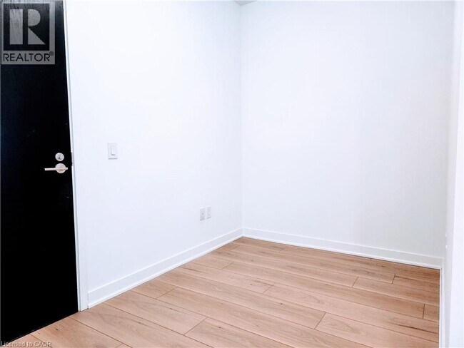 Photo - 2007 James St Unit 1805