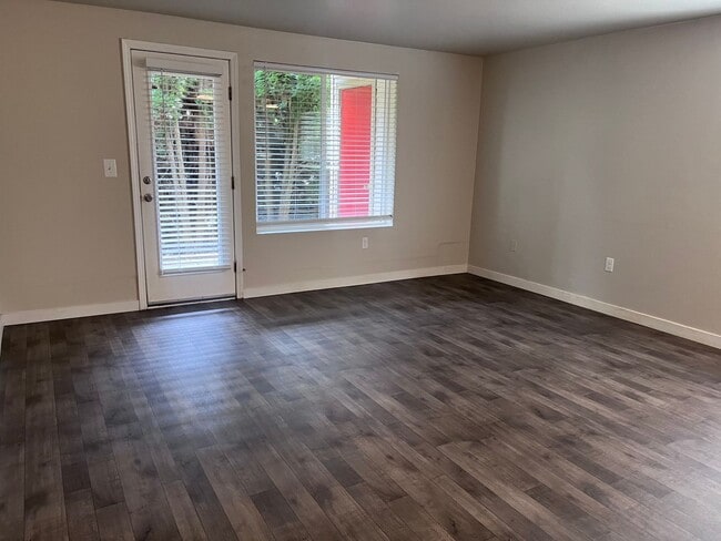 Photo - Affordable One Bedroom With Washer and Dry... Unidad 141