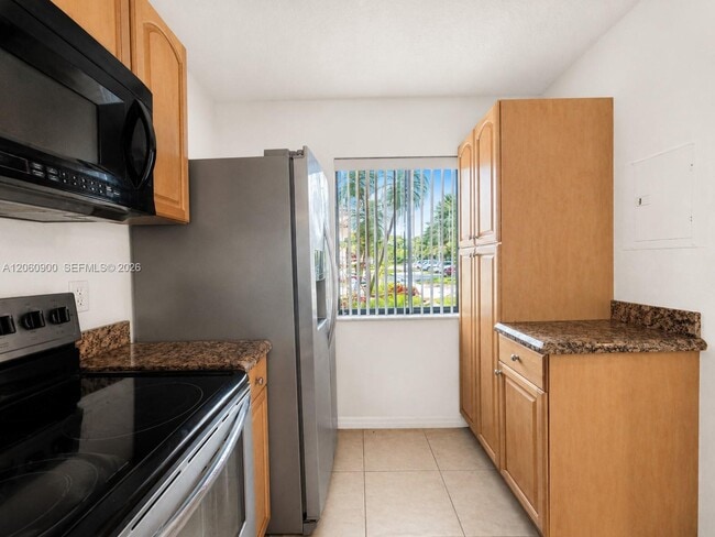 Photo - 6585 Somerset Dr Unit 103