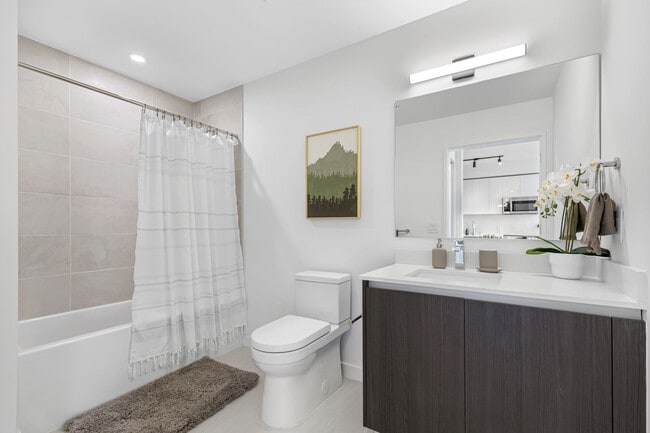 Photo - LAGUNA GARDENS