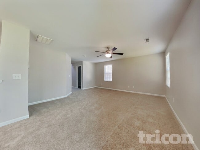 Photo - 507 Menlo Pk Rd