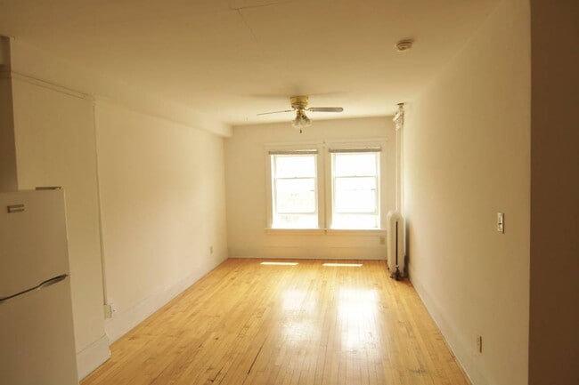 Photo - 509 N Lake St