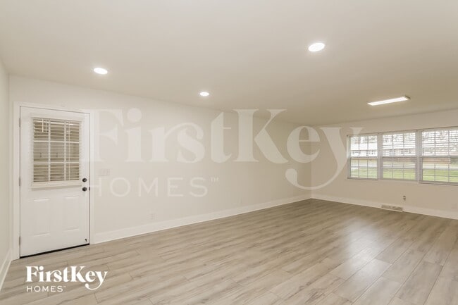Photo - 2408 Gemway Dr