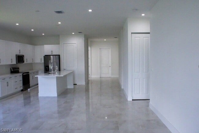 Photo - 5062 Alonza Ave