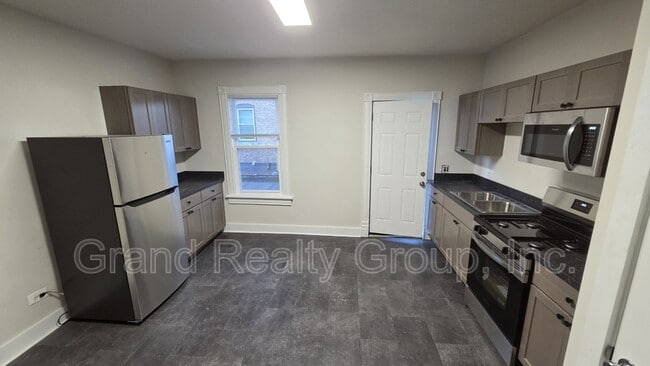 Photo - 129 Cedar Ave