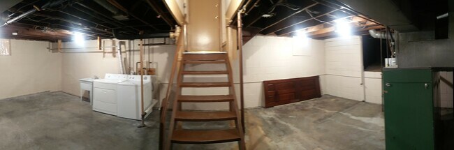 Photo - 1203 Evison St