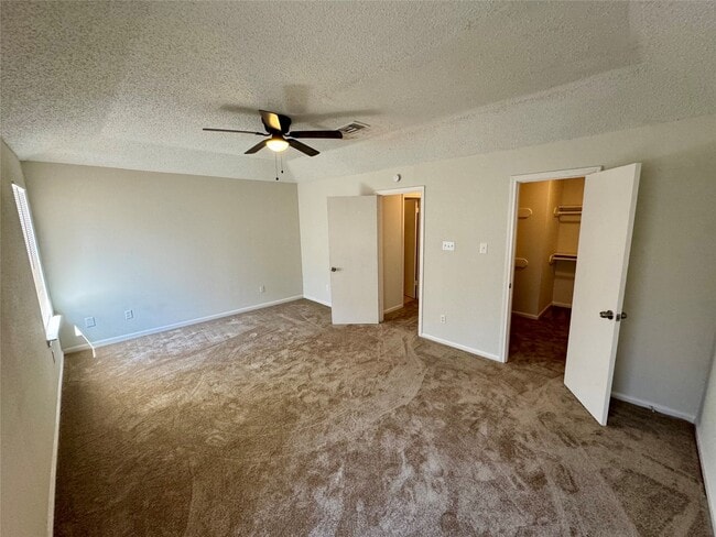 Building Photo - 5810 Twisted Pine Ct Unit C Rental