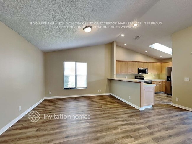 6625 NW 48th Manor